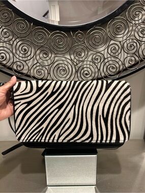 IL DUCA Italy Zebra Calf hair leather Crossbody clutch purse black made in Italy